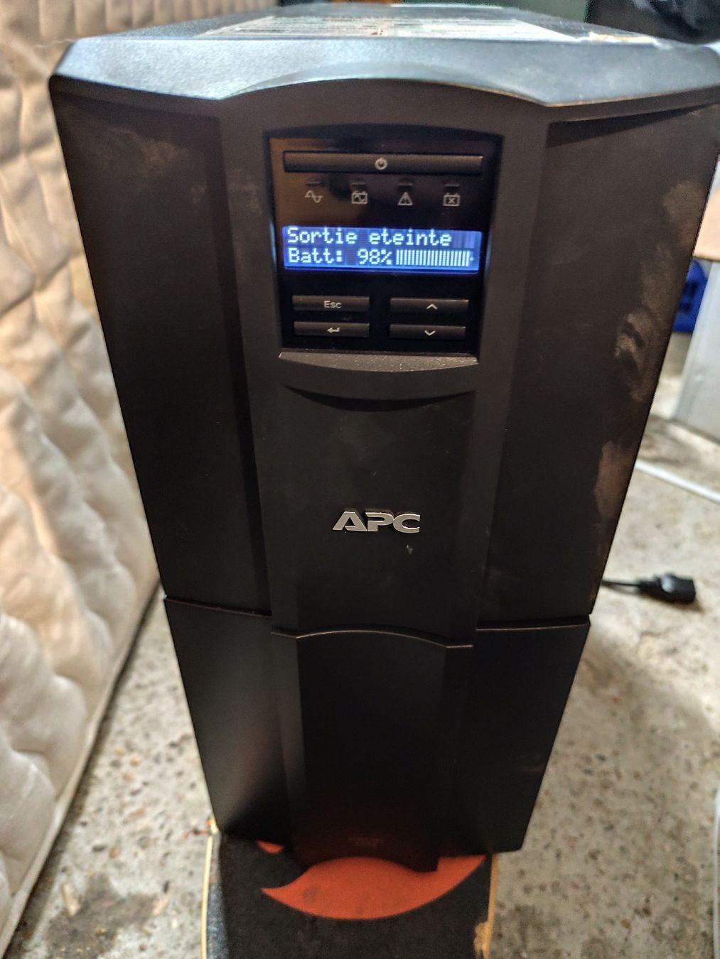 Apc Wechselrichter: Onduleur APC Back-UPS ES 700 - État impeccable! – Gebraucht aus Gampelen von nasoka