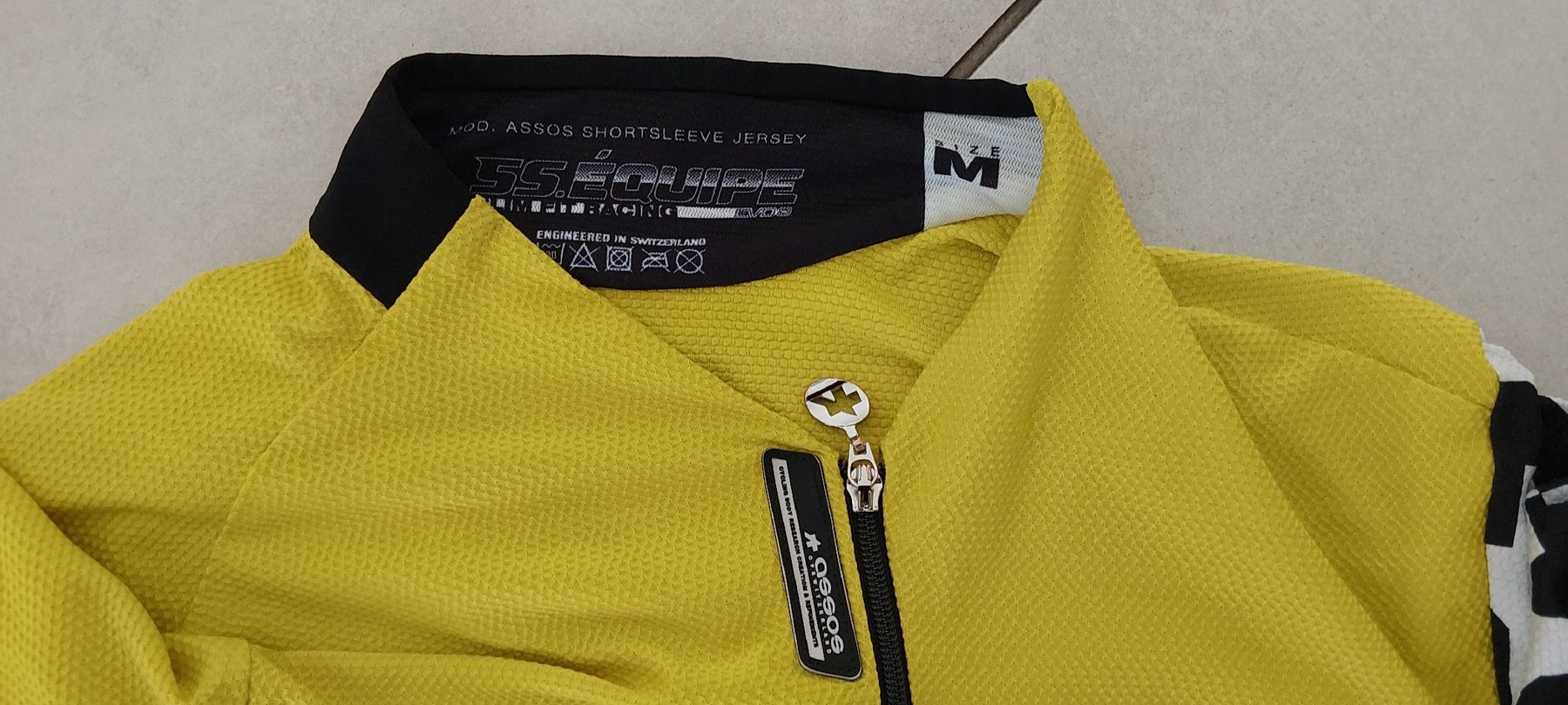 Assos Canottiere & Pantaloni: Assos équipe t.M – Usato da Vallon venduto da cycleram 2