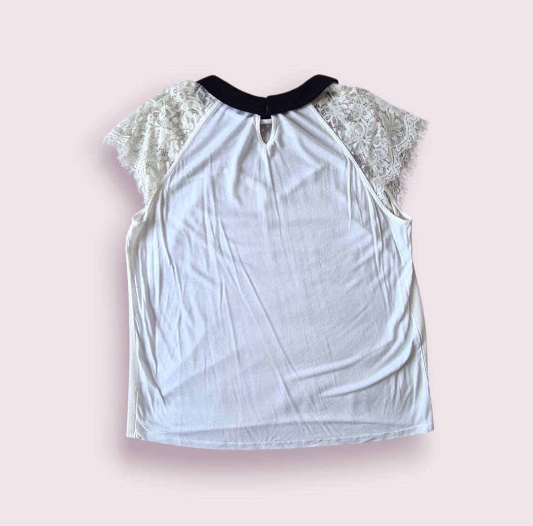 Nafnaf Top: Blouse Naf Naf blanche avec dentelle – Usato da Renens VD venduto da del_t2kx 1