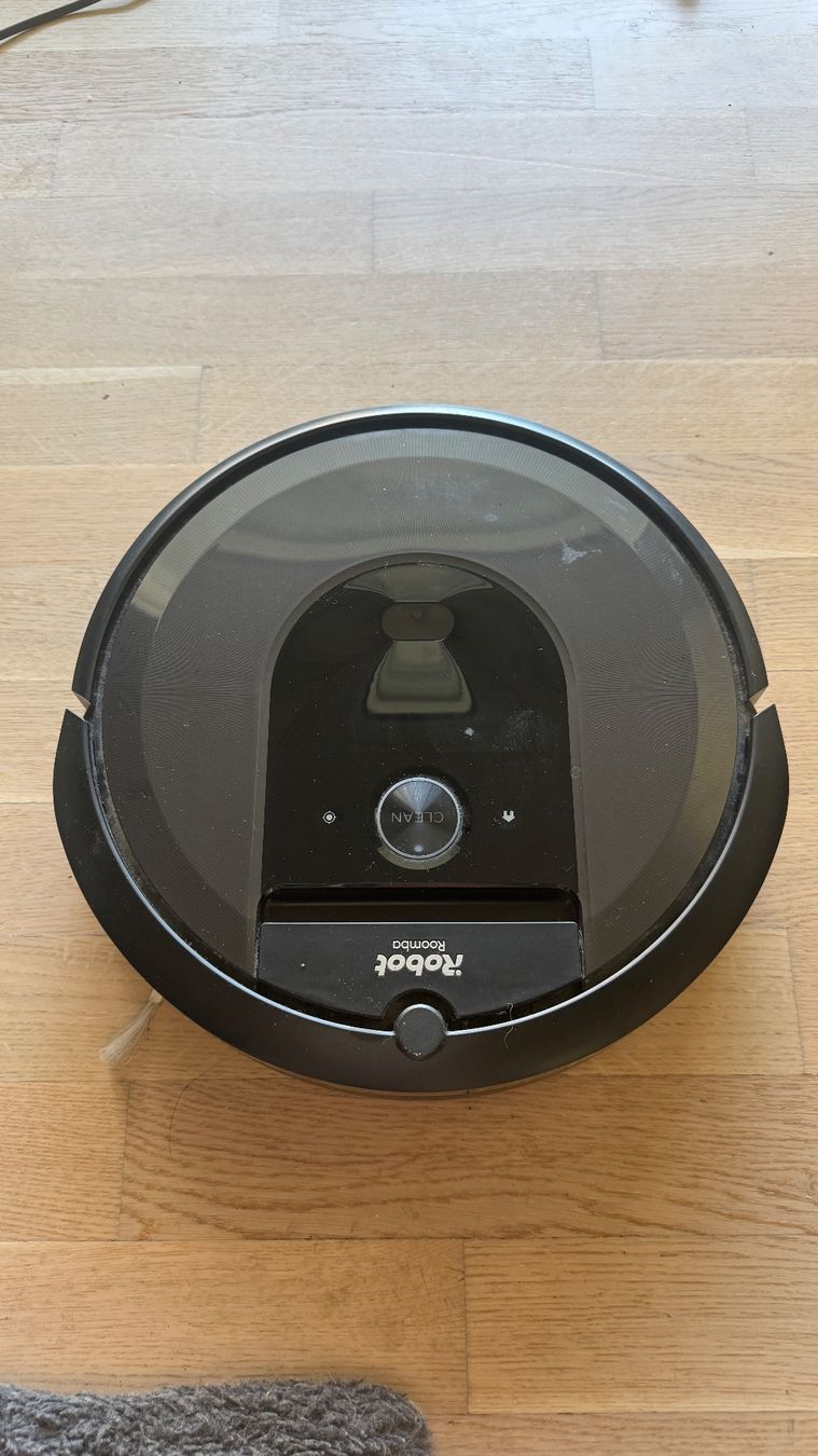 Irobot Aspirapolveri & Accessori: iRobot Roomba i7 Saugroboter – Usato da Beringen venduto da cnonlloyd 1