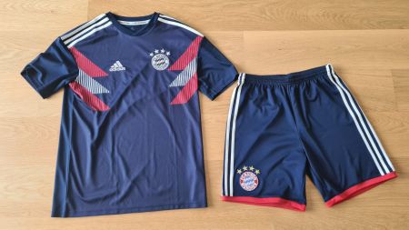 Adidas Climalite FC Bayern München Fussball Trikot & Hosen