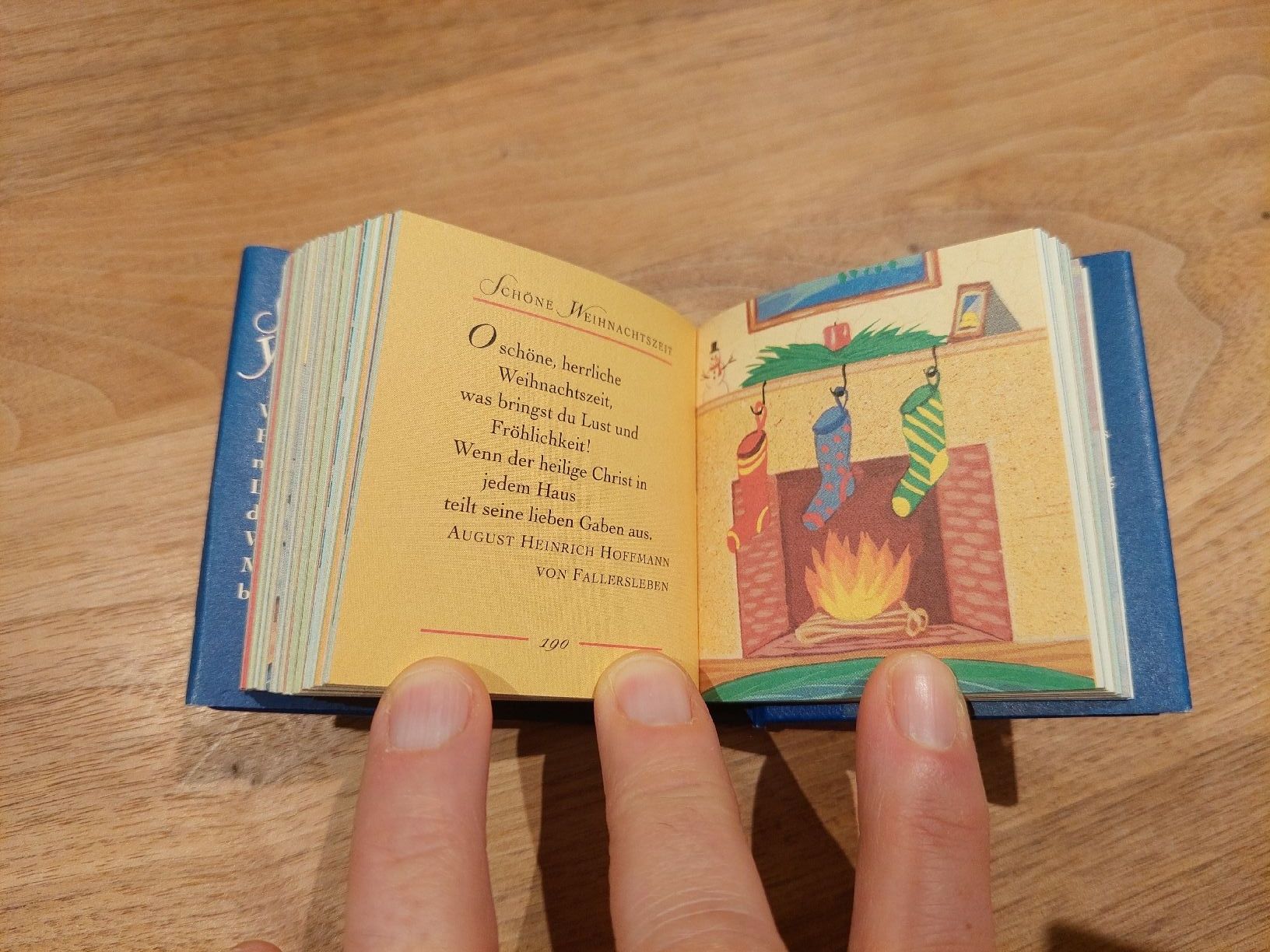Bücher: 1 Mini-Weihnachtsbuch und 1 Mini-Engelbuch – Gebraucht aus Brunnen von Livianda 6