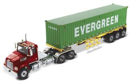 1:50 Western Star 4700 with Yellow Trailer and 40' EverGreen