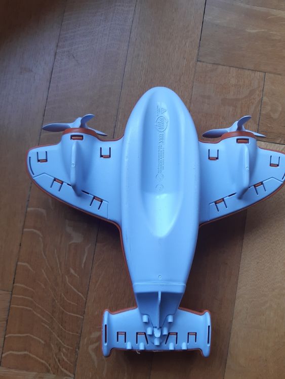 Jouets: Avion canadair Green Toys orange et blanc, jeu d'eau/bain – D'occasion à Lausanne par dup_bf7q 2