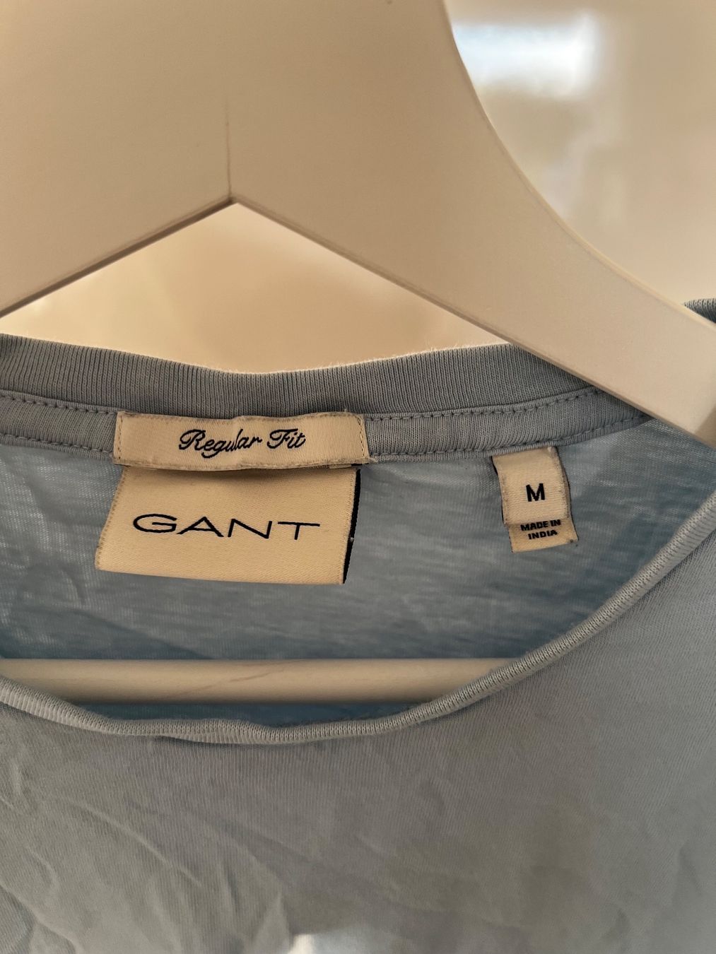 Gant T-shirts: Hellblaues T-Shirt von Gant – D'occasion à Oberwil-Lieli par Jo-Ke 1