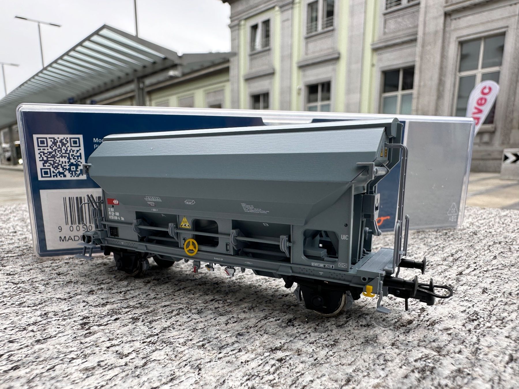 Roco Modellini di ferrovie: Roco 1x 76584 Schwenkdachwagen, SBB – Nuovo e nell'imballaggio originale da Chiasso venduto da Carrara-Modellismo 3