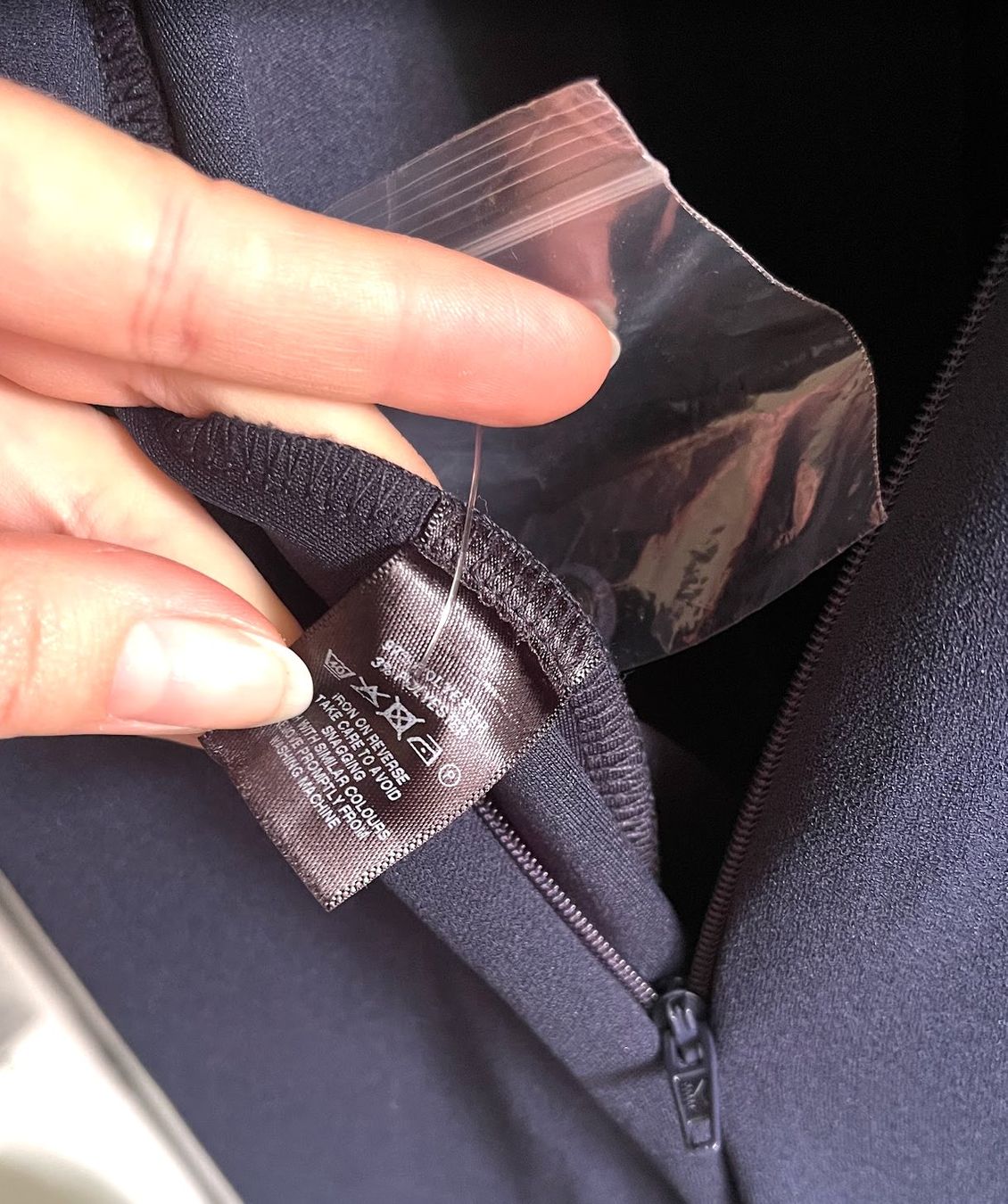 Tute: Navy jumpsuit – Usato da Zürich venduto da aliiix 5