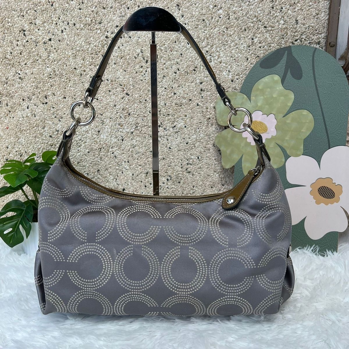 Coach Borse da donna: Wunderschöne Coach Handtasche, Grau - Top Zustand! – Nuovo (secondo la descrizione) da Eggenwil venduto da CNSRVINTAGE 3