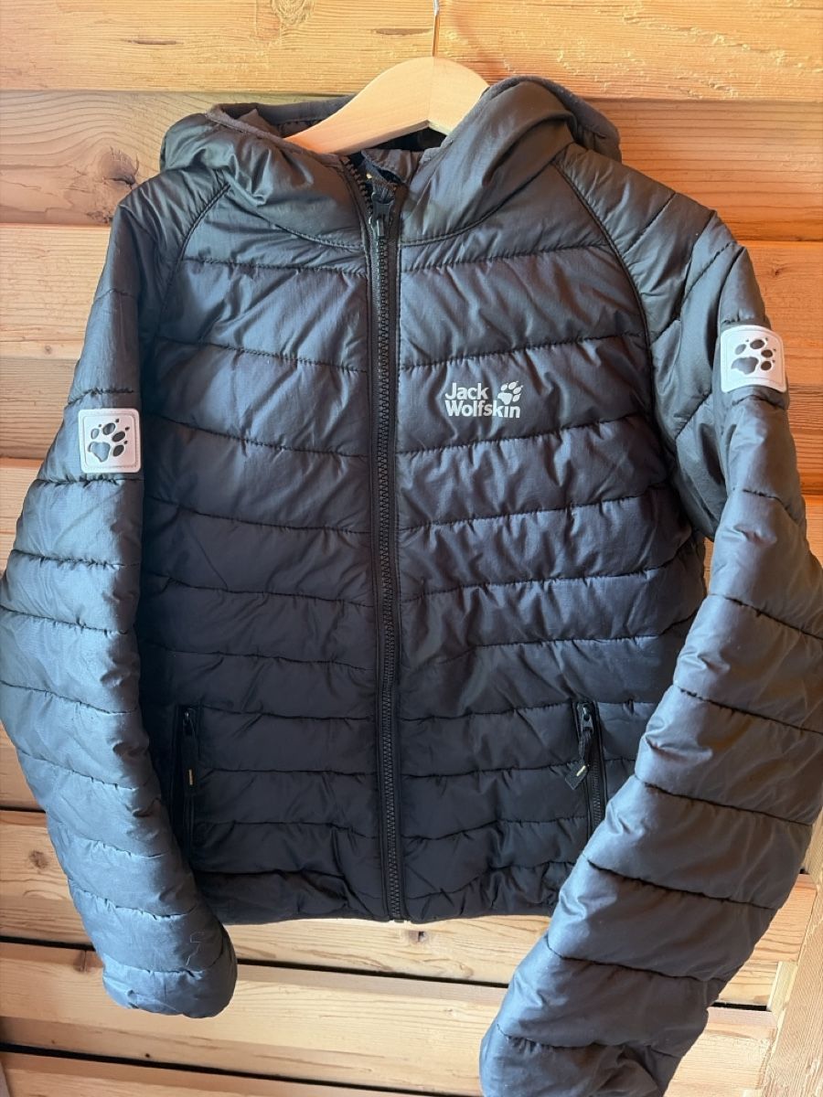 Jack Wolfskin Jacken & Mäntel: Jack Wolfskin Jacke warm Grösse 140 – Gebraucht aus Saanenmöser von ballerinas