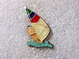 Ansteckpin 55: Windsurfer