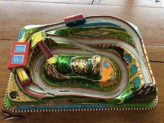  Antike Spielzeug-Bahn (Gebraucht) in für CHF 35 – mit Lieferung auf Illustration 