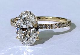 14kt yellow gold ring with 2.06 tct diamonds