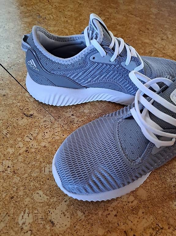 Scarpe da donna: Graue Adidas-Schuhe neu – Nuovo e nell'imballaggio originale da Pontresina venduto da jan_mh2b 3