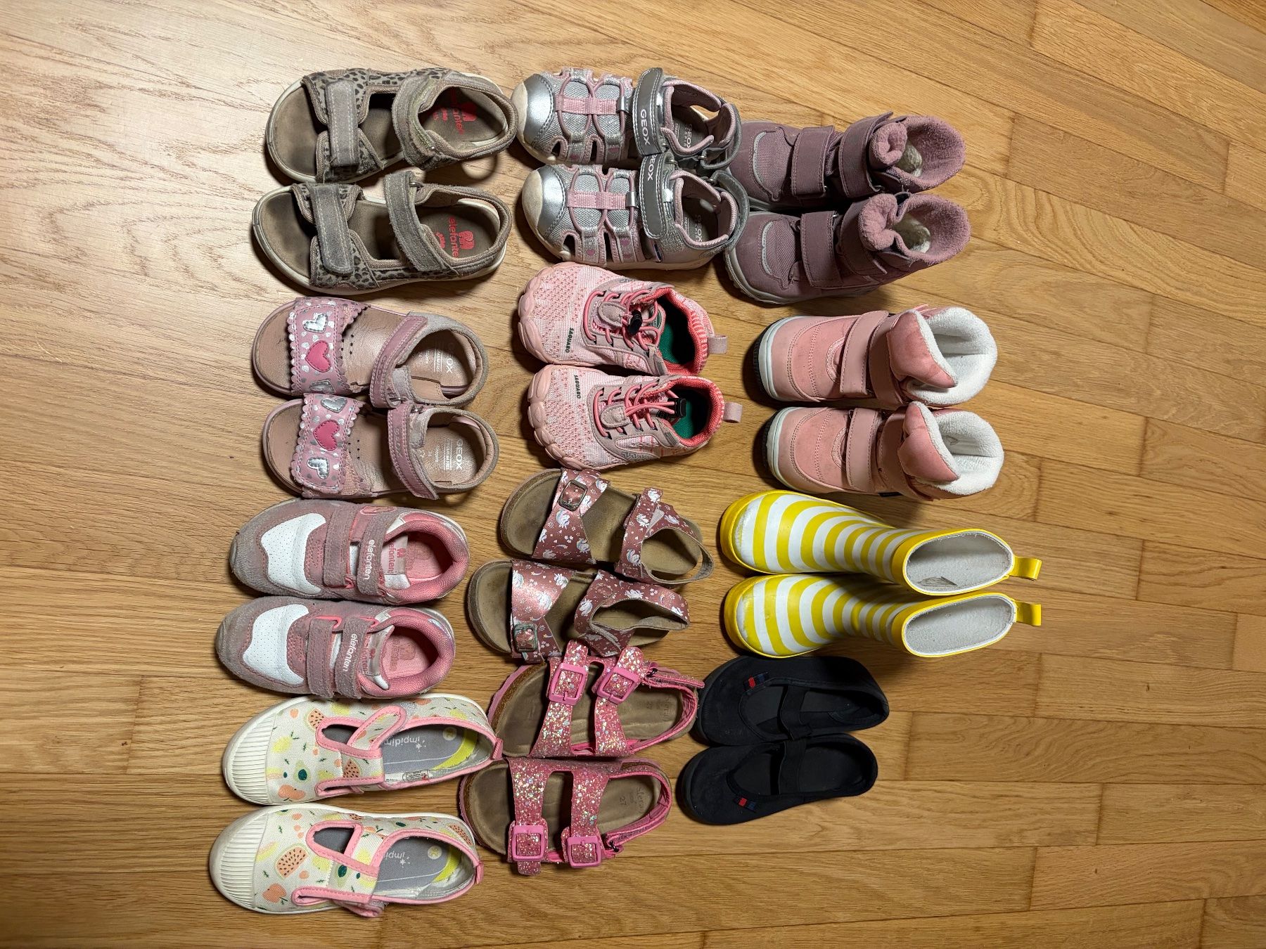 Schuhe für Mädchen: Schuh Packet  24-26 – Gebraucht aus Flums von hochfinsler92