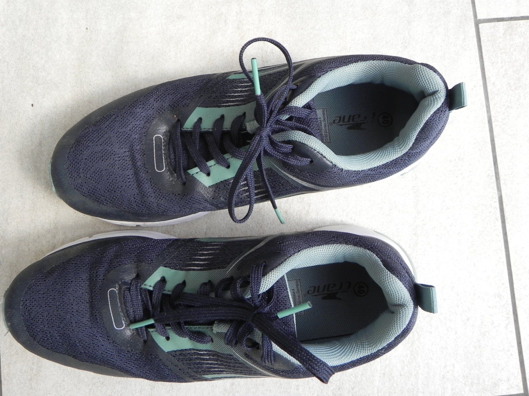 Scarpe da uomo: Sneaker Sportschuhe Gr. 40 – Usato da Stallikon venduto da pcerny16 4