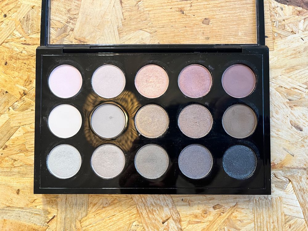 MAC eye shadow X 15 / cool neutral Kaufen auf Ricardo