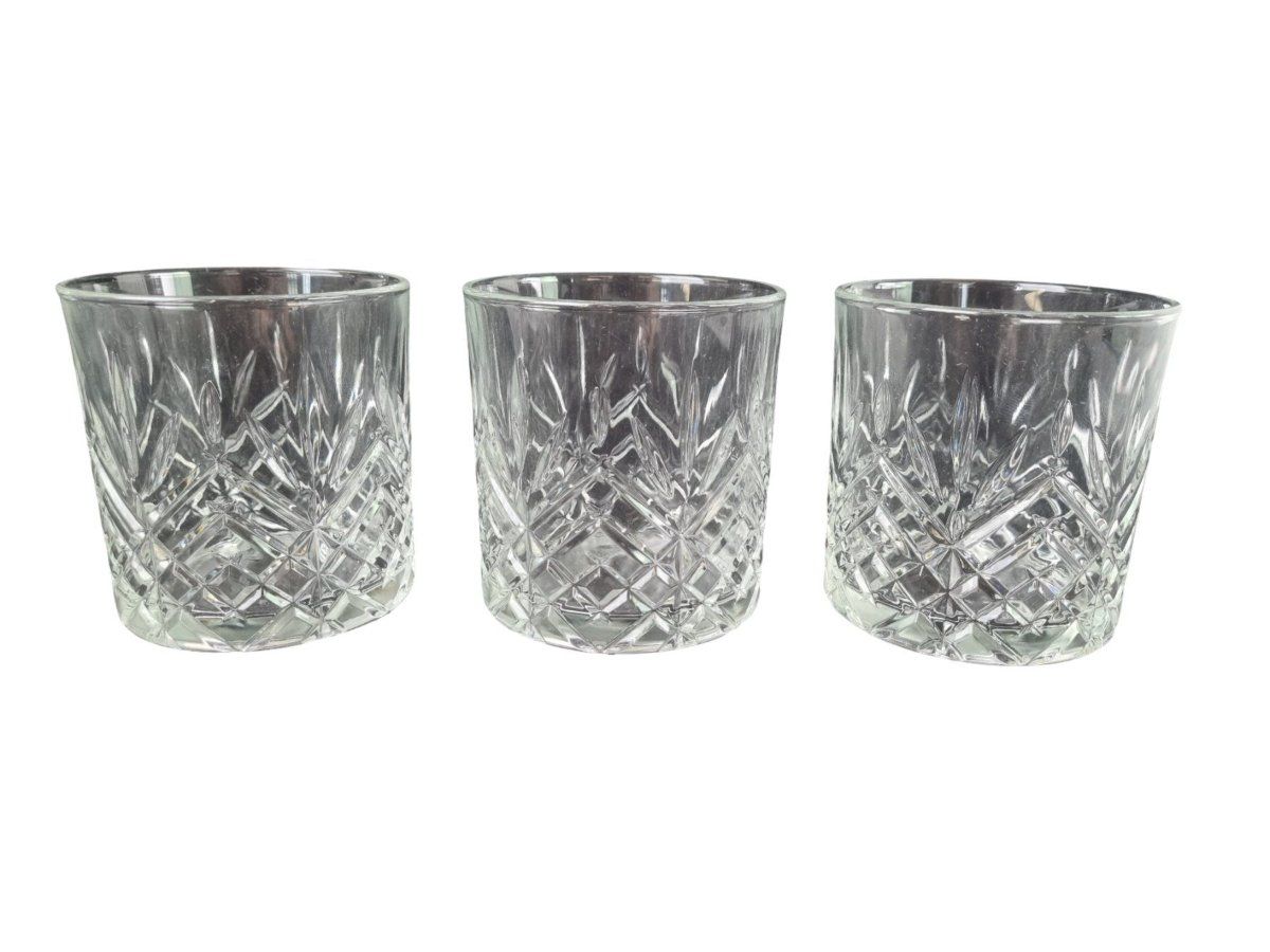 Verres: Gläser Set 3-Teilig Ø 9 cm – D'occasion à Wangen b. Olten par Restwert_Wangen 5