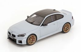 BMW M2 CS 2026 HELLGRAU/SCHWARZ 1:18 GT-SPIRIT