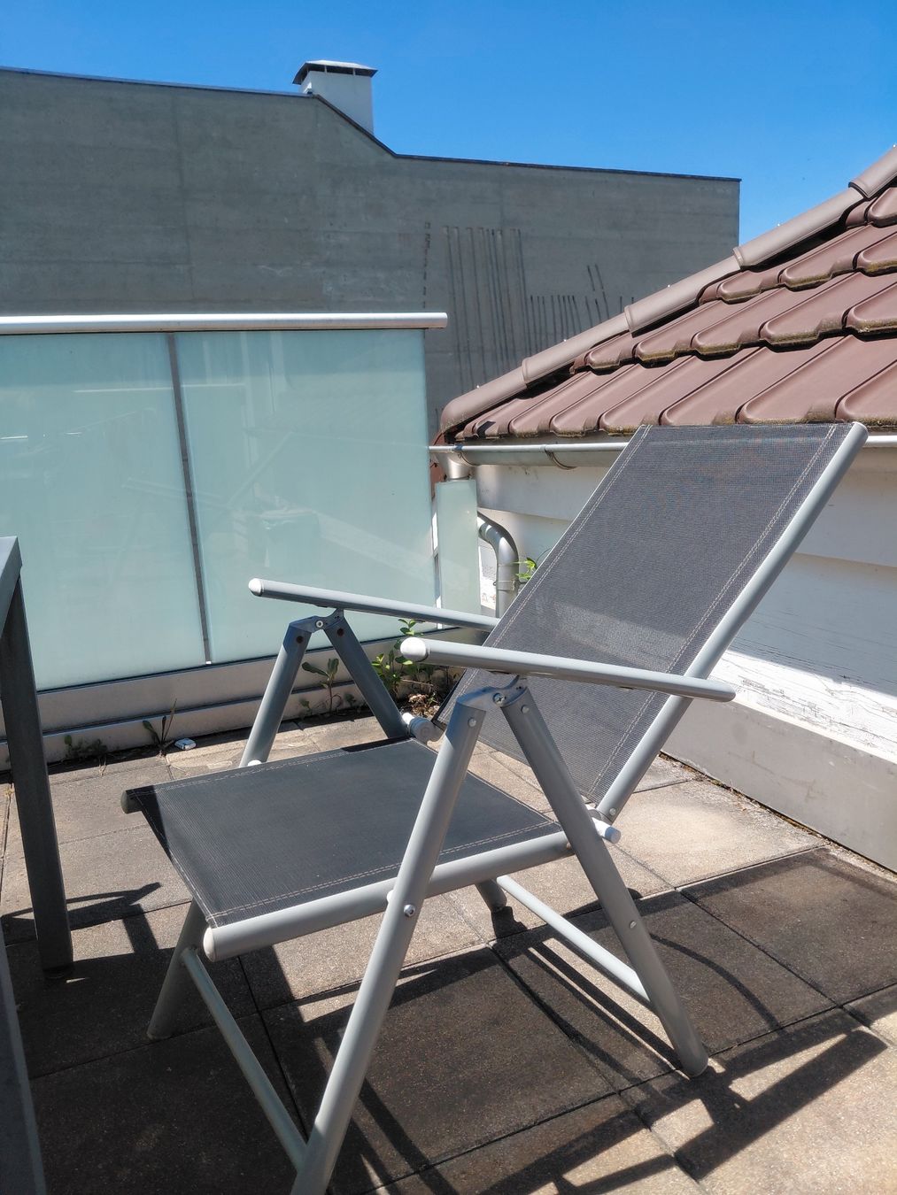 Tischset: Balkon set (Tisch & Stühle) – Gebraucht aus Solothurn von juli.lajuu 3