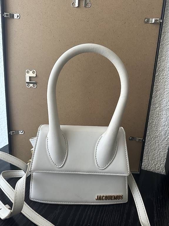 Taschen für Damen: Jaquemus Bag – Gebraucht aus Uzwil von tam_2kd6