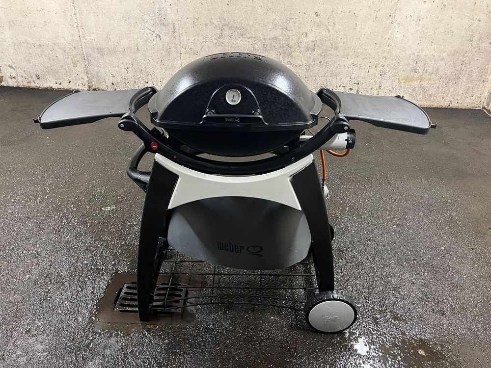 Weber q220 deals