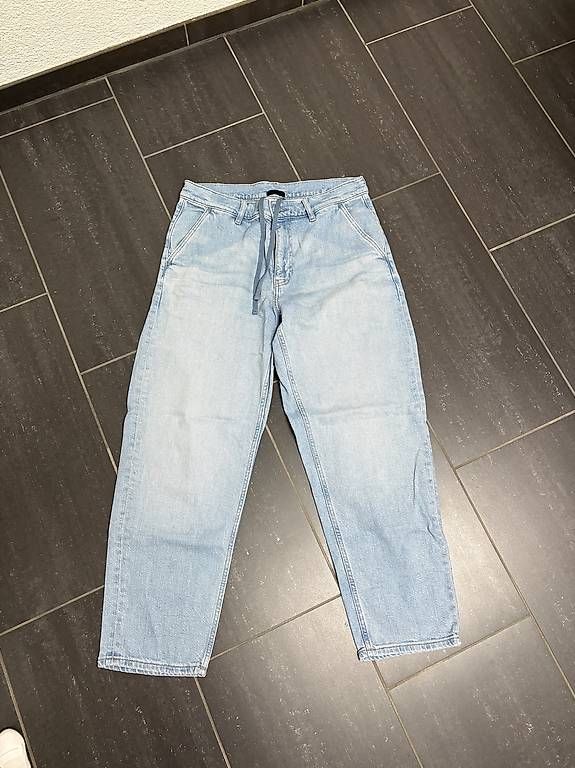 Jeans: Jeans Uniqlo hellblau Grösse M – Usato da Gattikon venduto da DarkKnight