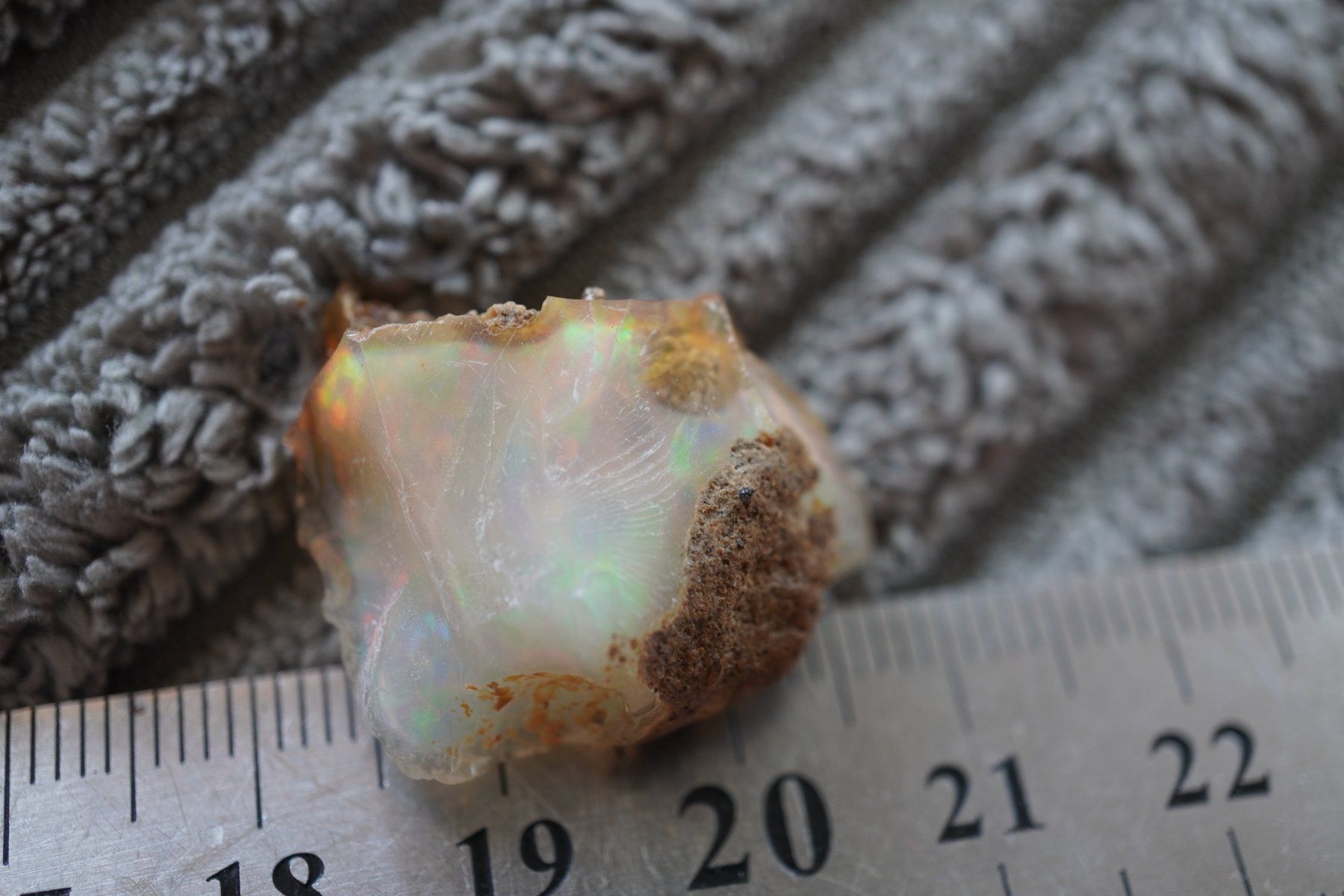 Minerali & Pietre curative: Opal Rohstein  23mm x 25mm    ab  1.-     Räumung – Nuovo e nell'imballaggio originale da Eschenbach SG venduto da topstone 6
