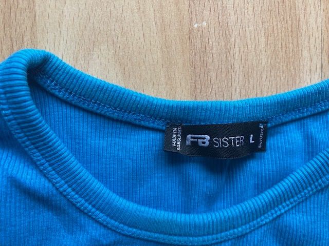 Maglioni & Felpe: Langarm-Shirt bauchfrei, Grösse L – Usato da Aathal-Seegräben venduto da daso03 2