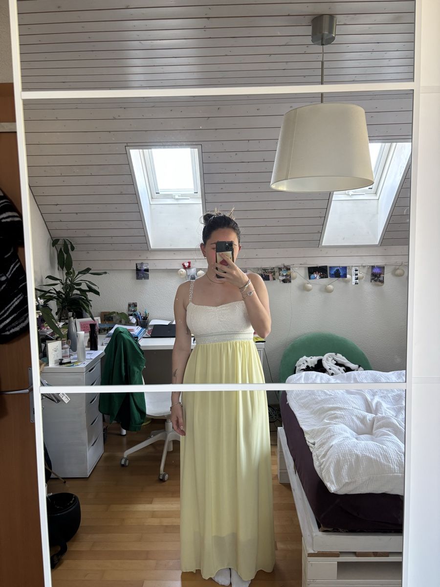 Vestiti: Sommerliches Maxikleid, gelb, Grösse S – Nuovo (secondo la descrizione) da Ehrendingen venduto da can_n7gv