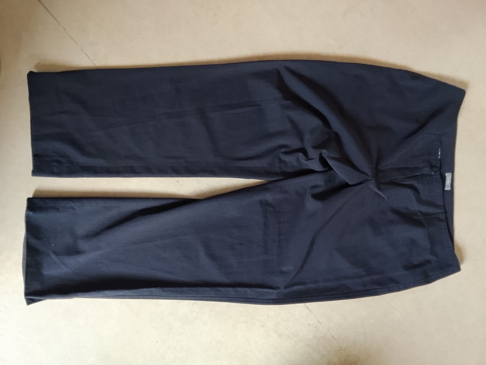 Riani Pantaloni: Damen Hose von Riani Gr. 44 – Usato da Lenzerheide/Lai venduto da yvo_qjr8