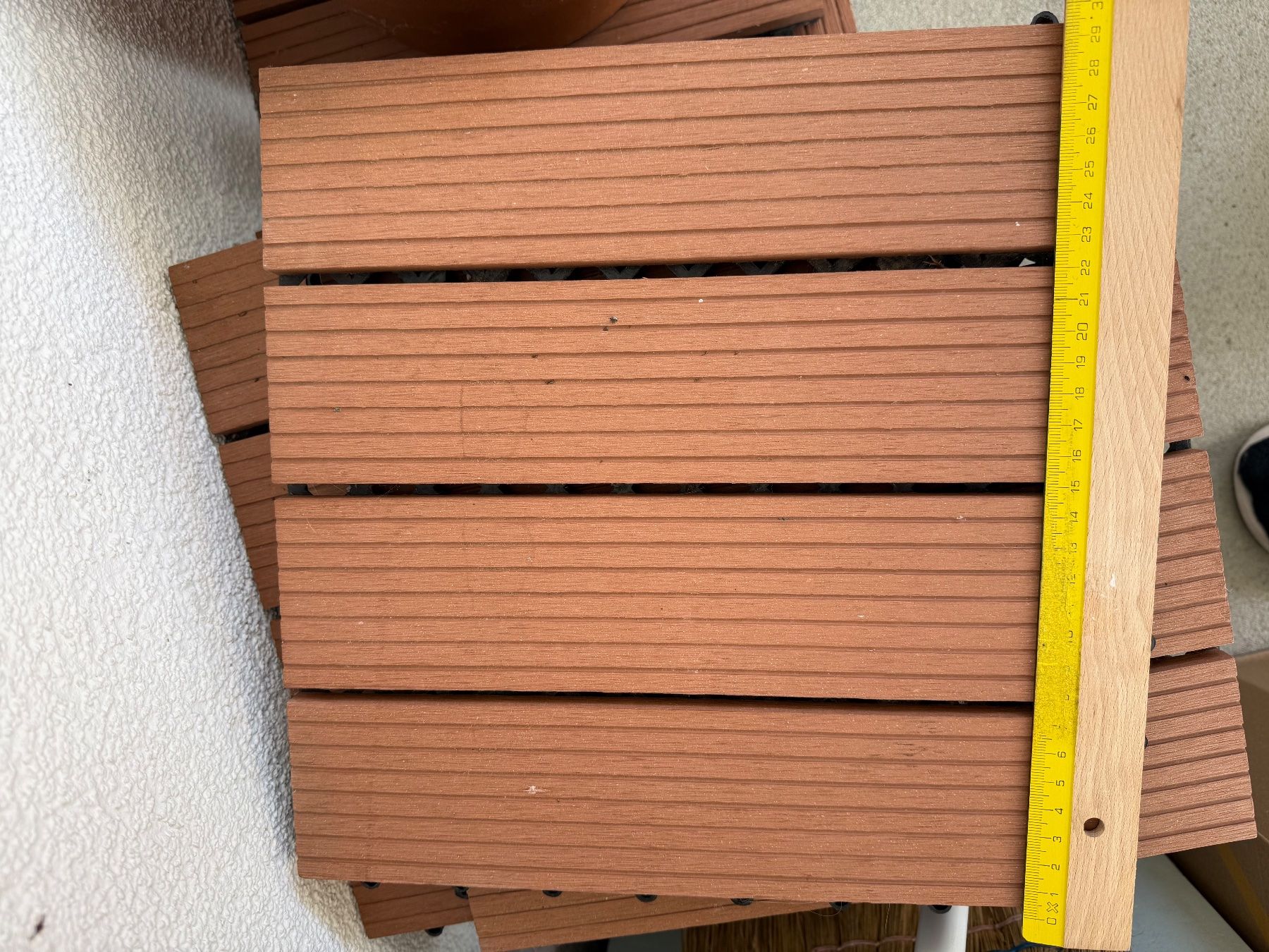 Rivestimenti per pavimenti: WPC Terrassenfliesen – Usato da Lyss venduto da balu113 2