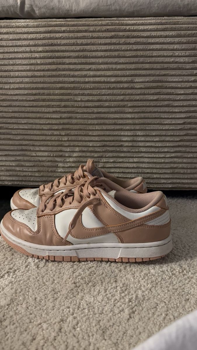 Nike Scarpe da donna: Nike dunks – Usato da oberrüti venduto da lbr.leonie 1