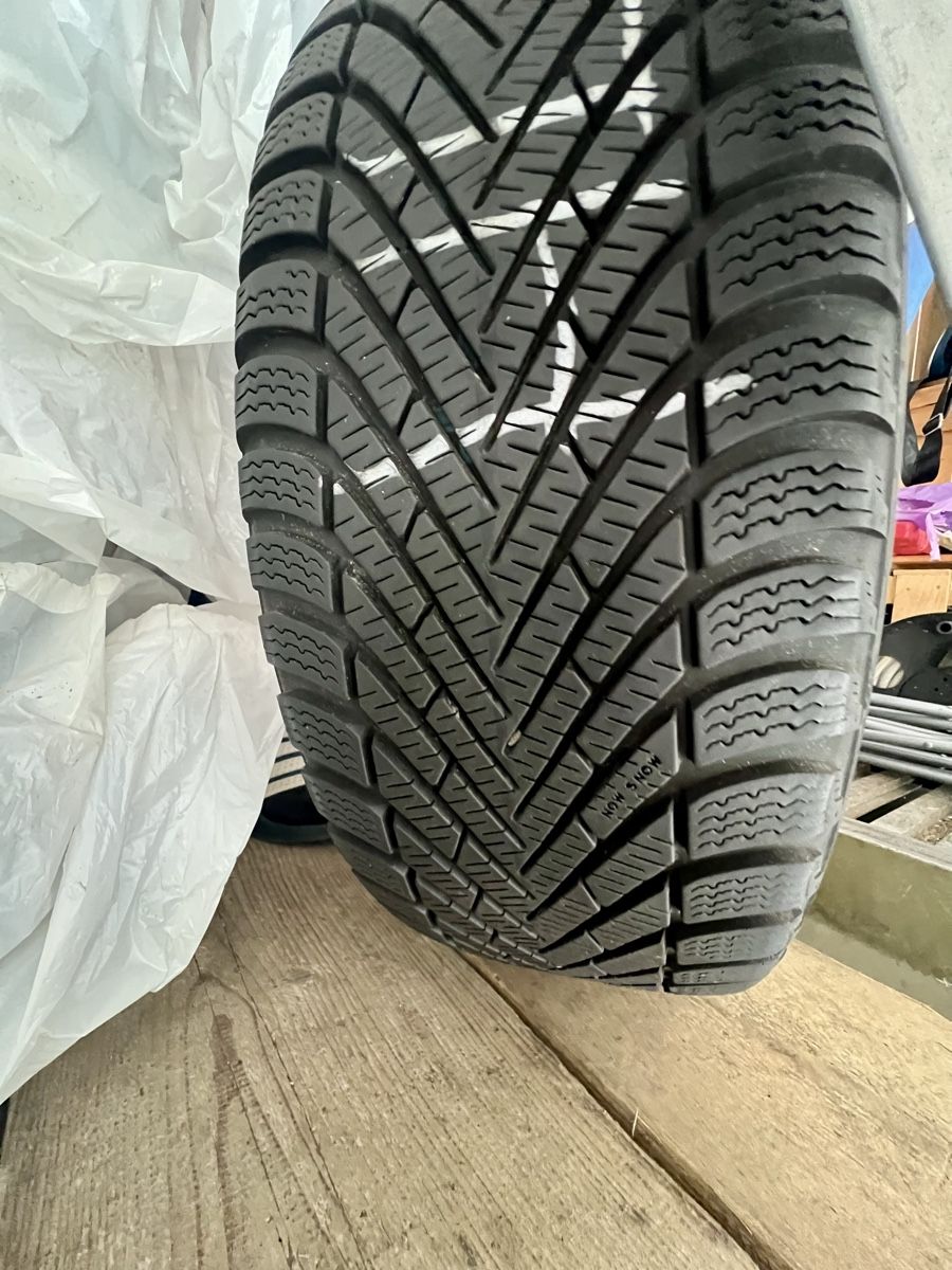 Pneumatici & Ruote complete: Kompletträder BMW – Usato da Meisterschwanden venduto da cha_8b9g 2