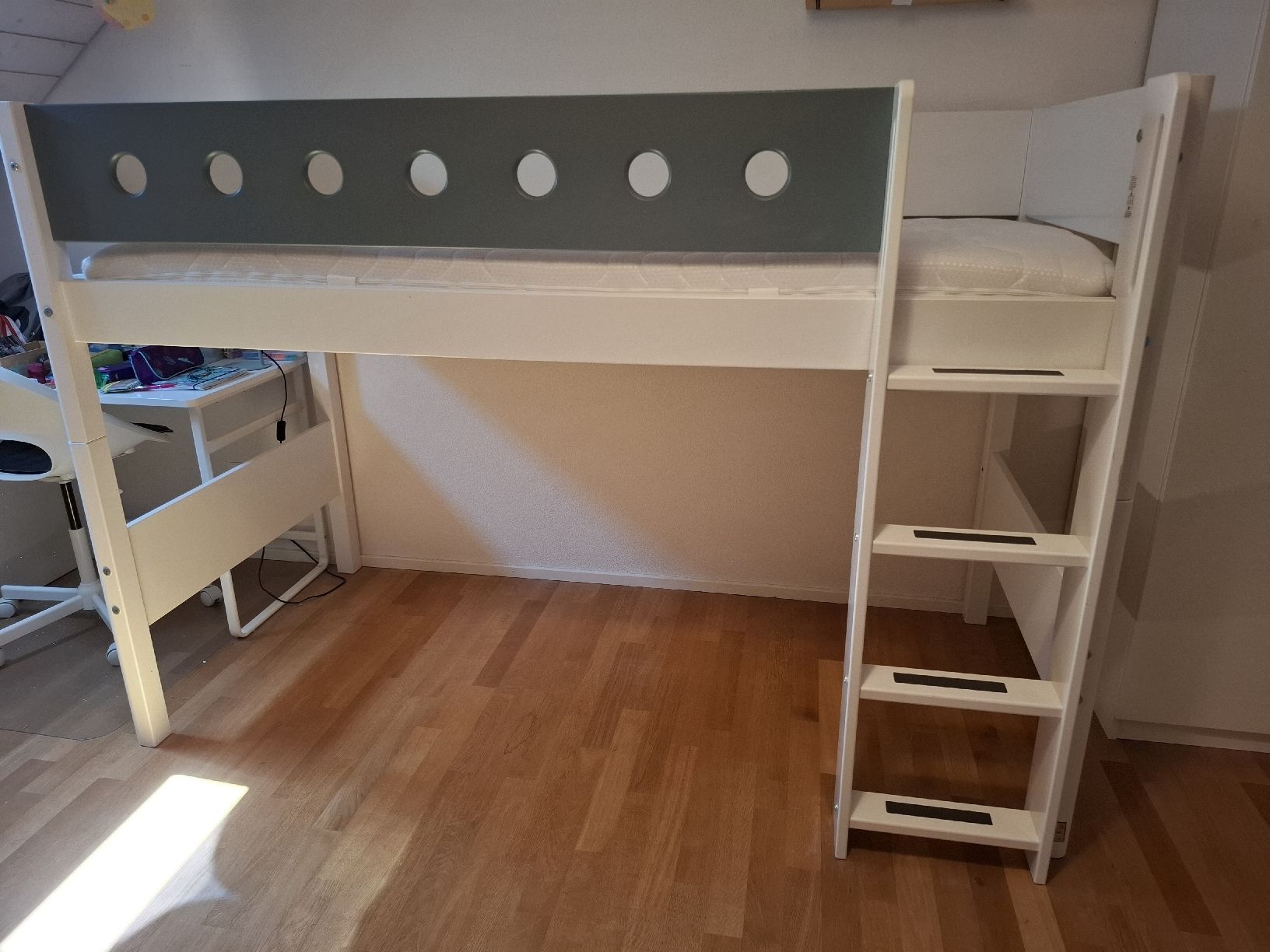 Letti: Flexa Hochbett – Usato da Gals venduto da rom_5crv