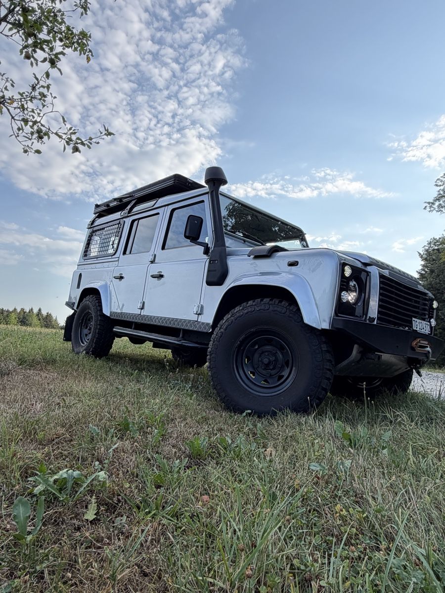 Land Rover Automobili: Land Rover Defender 110 – Usato da Fruthwilen venduto da bodensee_manufaktur