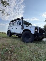 Land Rover Defender 110