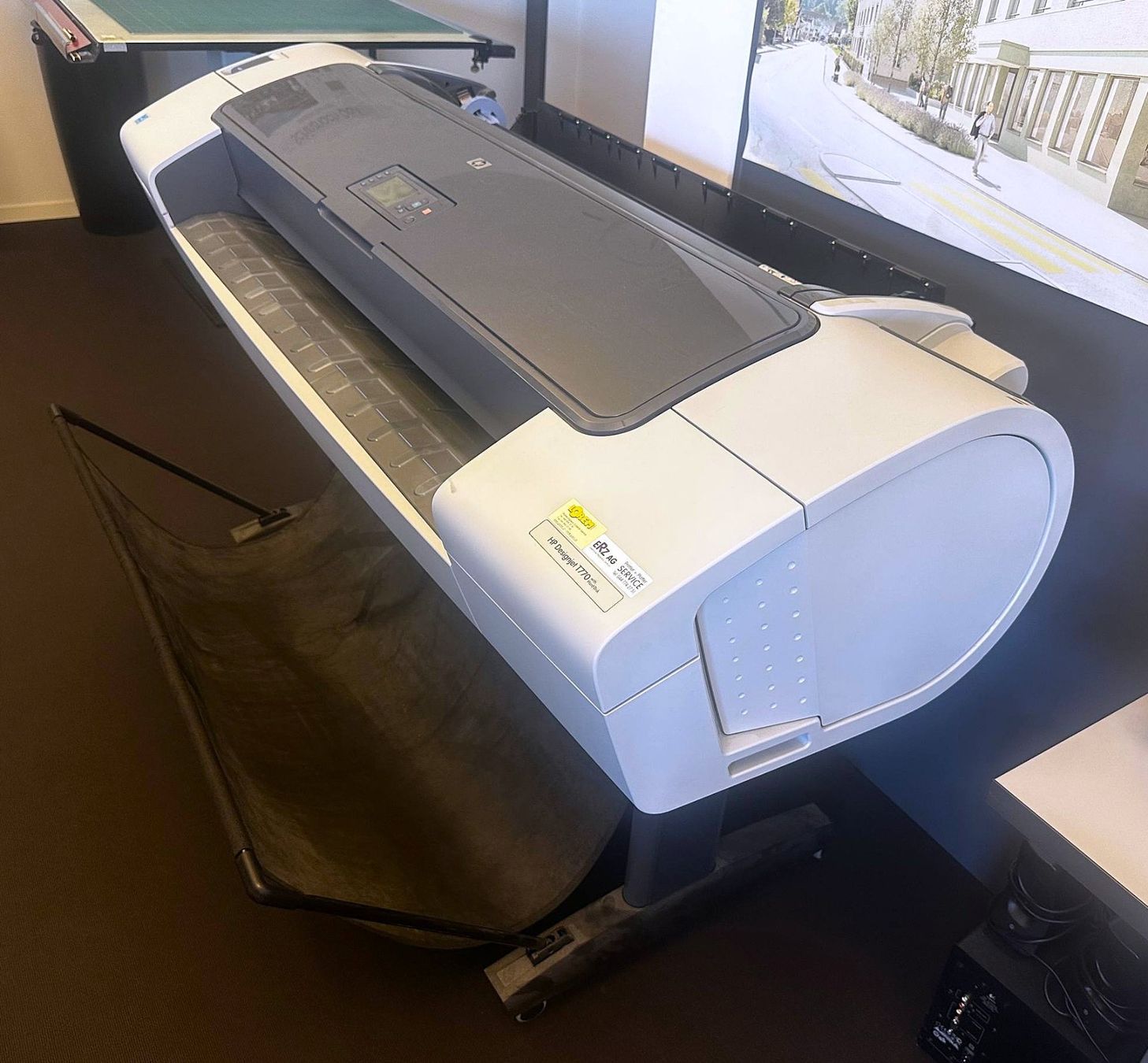 Hewlett Packard Stampanti: HP Designjet T770 Plotter / Drucker    - Gebraucht - – Usato da Lenzburg venduto da Sandro.Suter1999 2