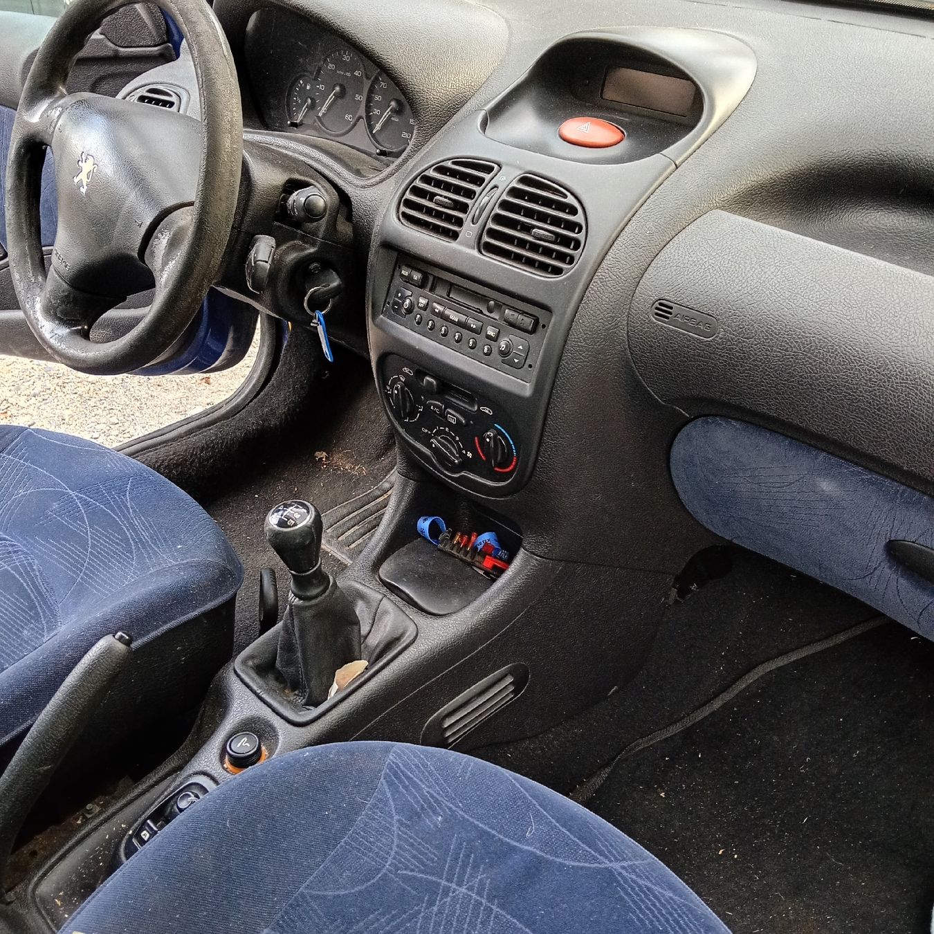 Automobili: PEUGEOT 2006  2.0 HDI – Difettoso da Bern venduto da exp_hm5r 5