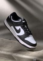 Nike Dunk Low schwarz weiss Sneaker neuwertiger Zustand
