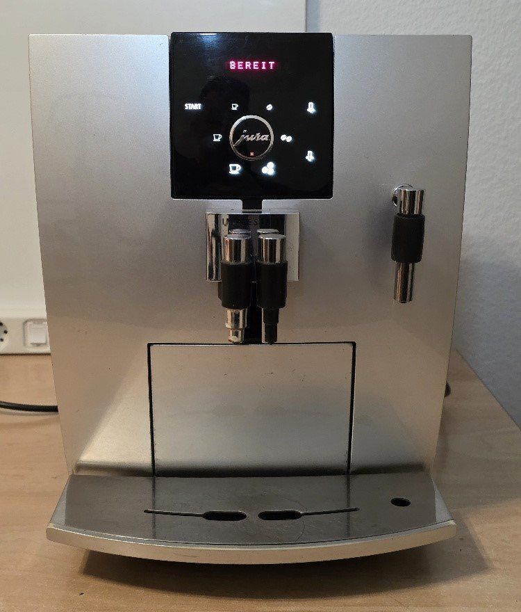 Jura Macchine per caffè & Macchine per espresso: Jura J7 – Usato da Zürich venduto da mimi_zh