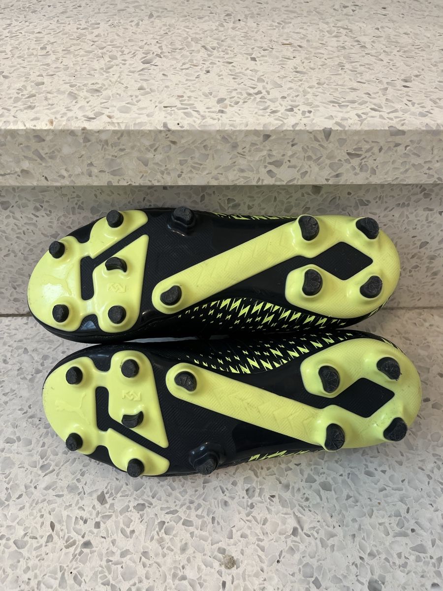 Puma Scarpe per ragazzi: Fussball Nockenschuhe Gr. 35 Puma – Usato da Luzern venduto da Aldabema 4