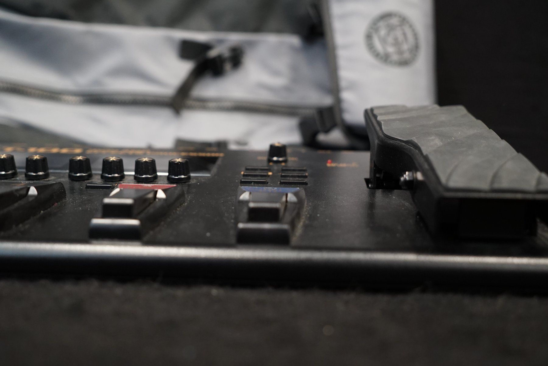 Roland Strumenti musicali: Boss GT-100 Amp Effects Proc. V.2 Multieffekt und Amp-Modeli – Usato da Ortschwaben venduto da Musictrade 8
