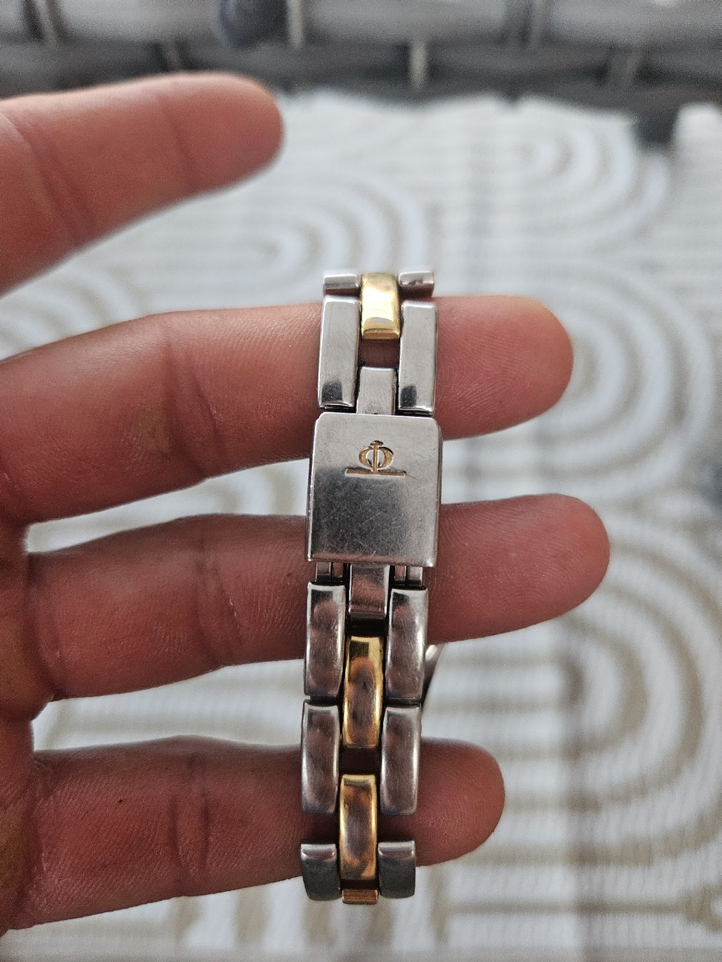 Baume & Mercier Orologi: Bäume&Mercier damenuhr 24mm – Usato da Rickenbach b. Wil venduto da nic_8ljr 2