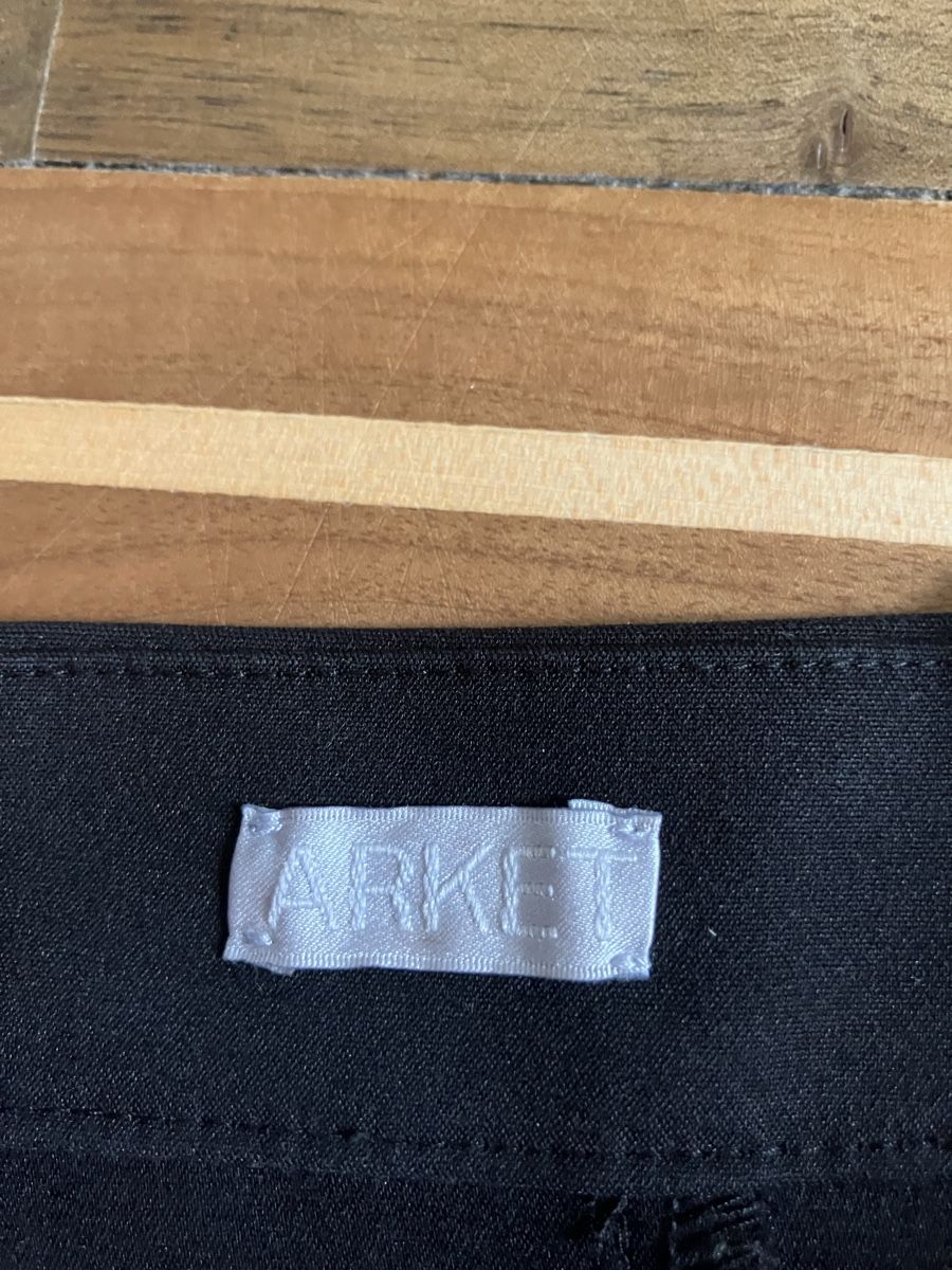 Arket Pantaloni: Hose von ARKET – Usato da Zürich venduto da annalaila 3