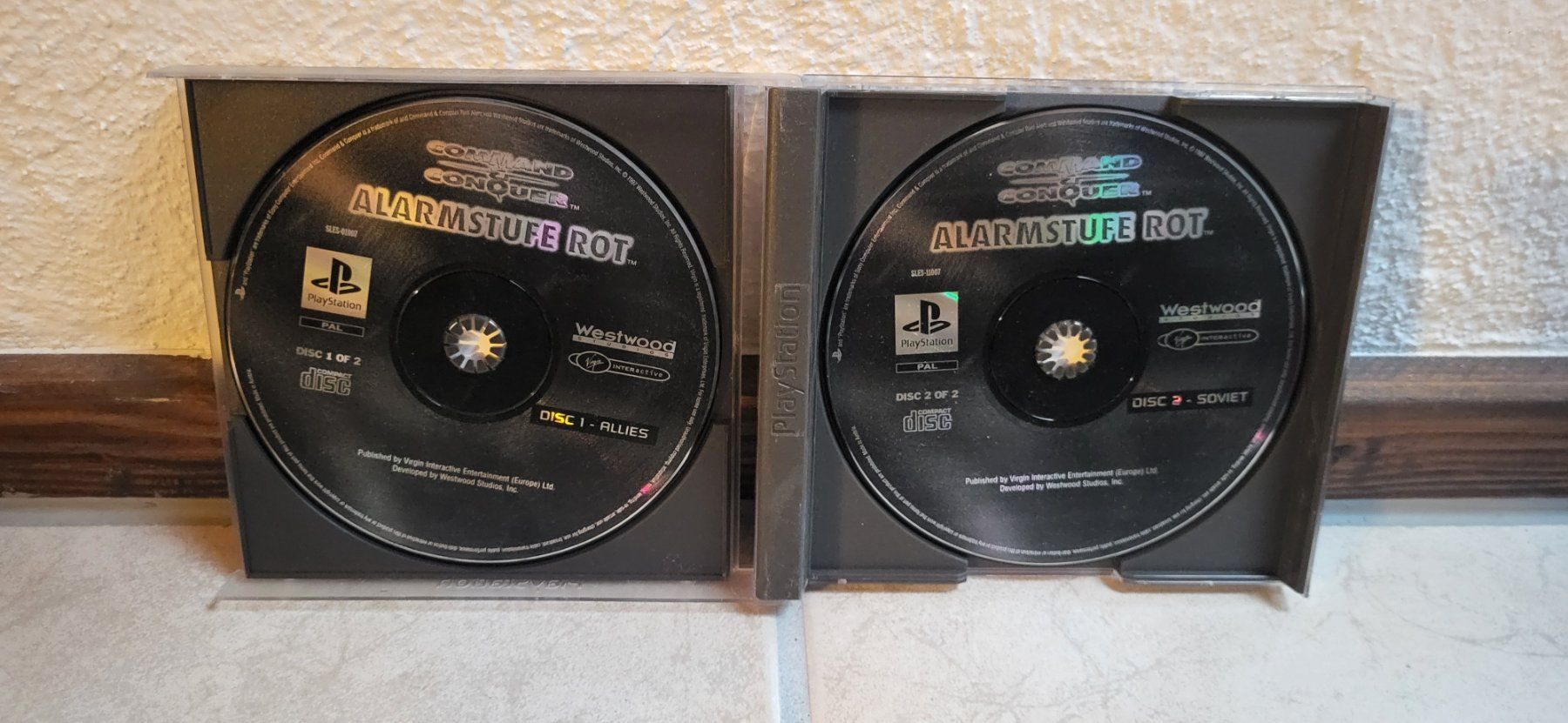 Sony Giochi: PS1 Spiel - Command & Conquer Alarmstufe Rot – Usato da Münsingen venduto da Heroism2010 2