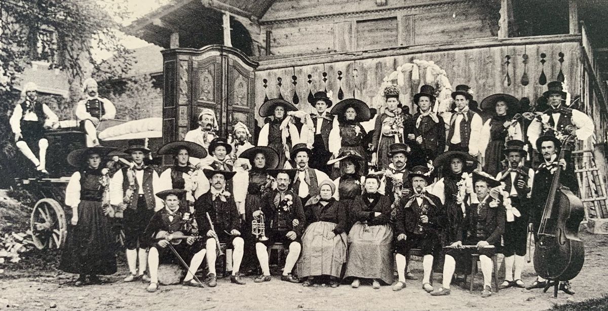 Cartoline postali: Ansichtskarte Schweiz - Düdingen, FR – Usato da Düdingen venduto da polytropon_5 1