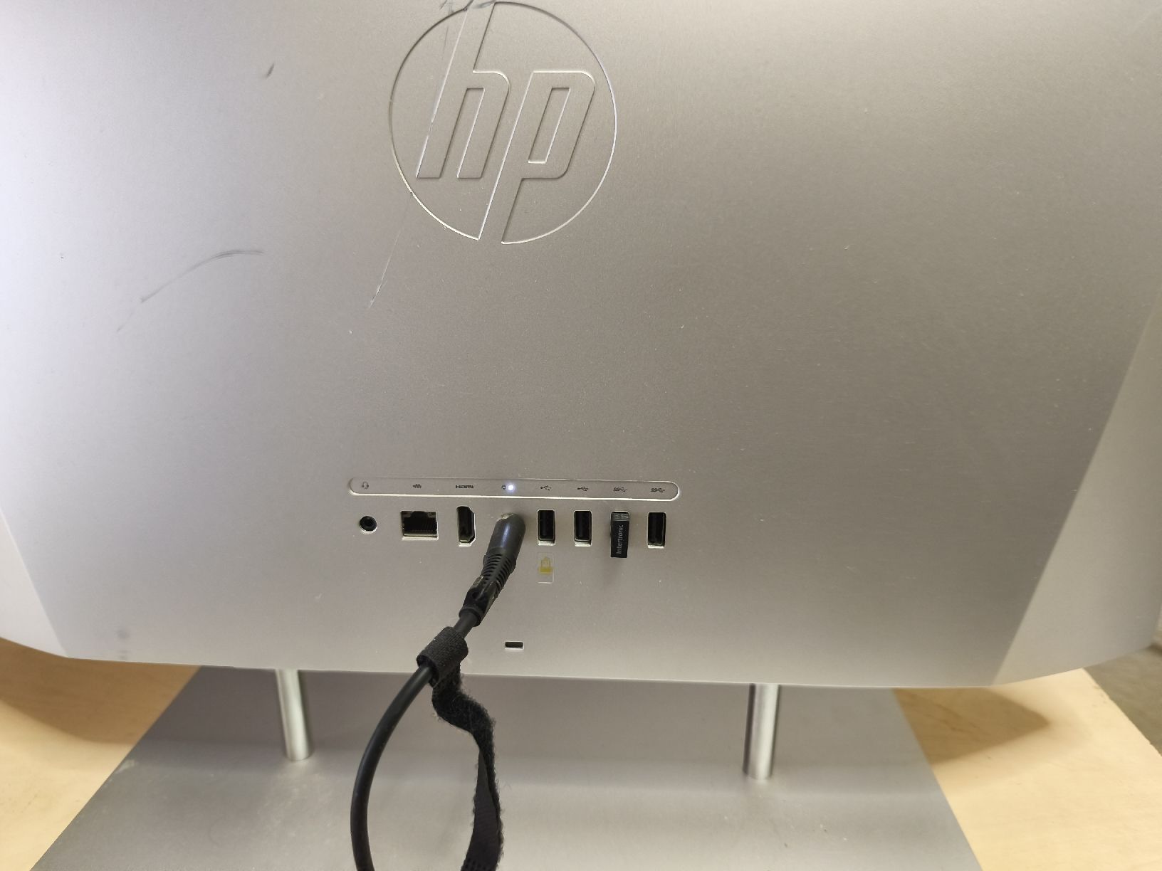 Hewlett Packard PC: Hp all in one  – Usato da Burgdorf venduto da weggu.666 3