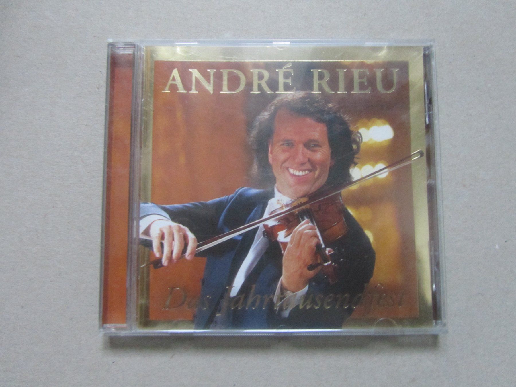 CD: ANDRÉ RIEU:    Das Jahrhundertfest – Usato da Seengen venduto da mikelele