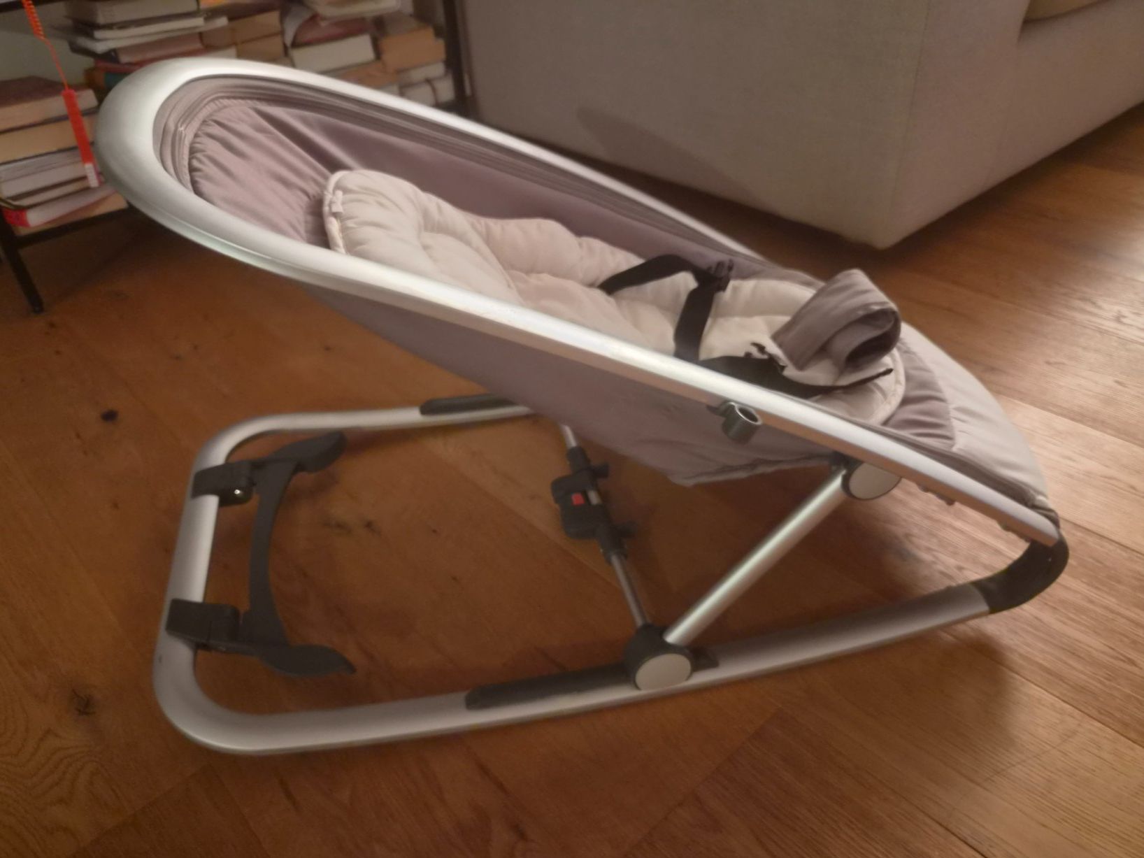 Wippen & Schaukeln: Babysitz / Babywippe grau - gebraucht – Gebraucht aus Langendorf von mae_6d7g 1