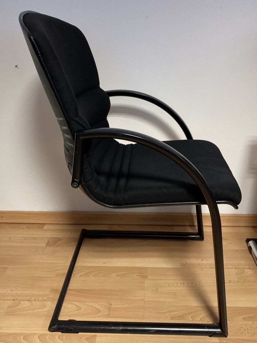 Giroflex Stühle: 5 x Giroflex  Freischwinger – Gebraucht aus Full-Reuenthal von Firu 1